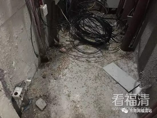 hkxrsfq0wrb19240.jpg