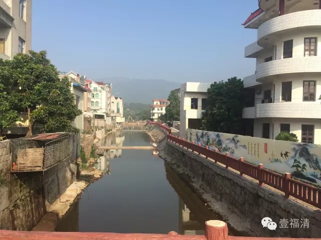 y51y2f3j4au15787.jpg