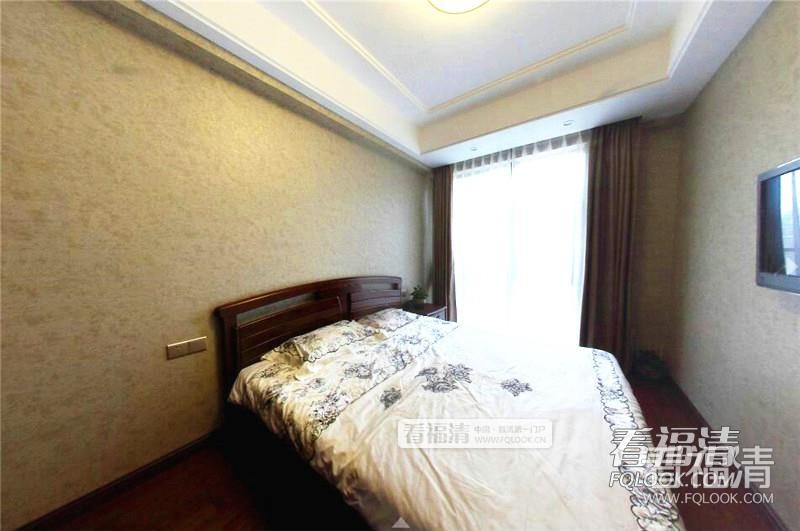 hin24o44lo033212.jpg