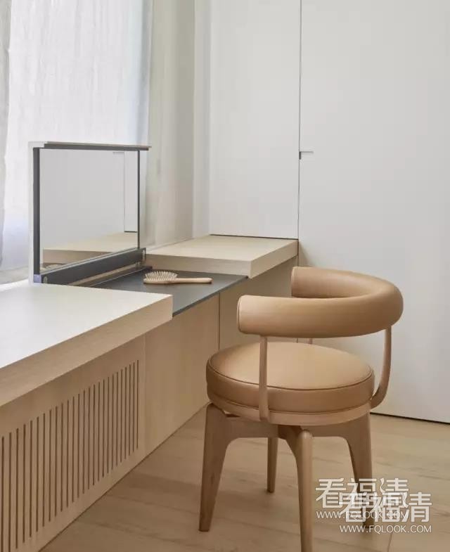 ifxywbkpuus31715.jpg