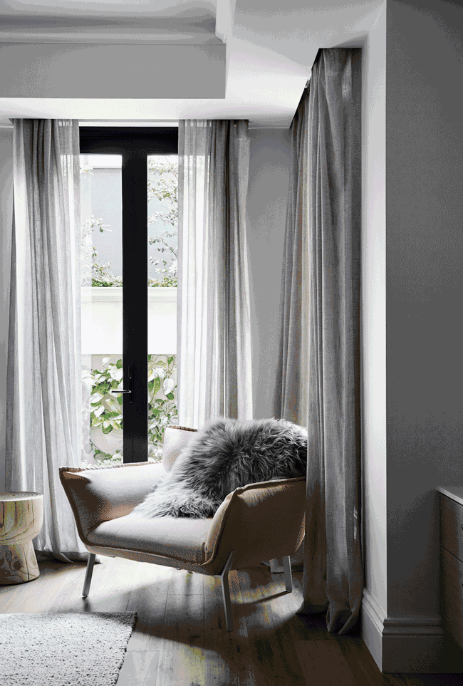 etdkx54mdvt27700.gif