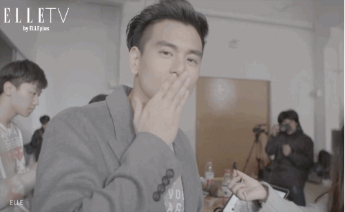 2ydk1jqhqd135789.gif