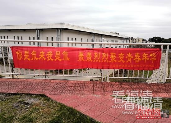 mccqvsjoit06876.jpg