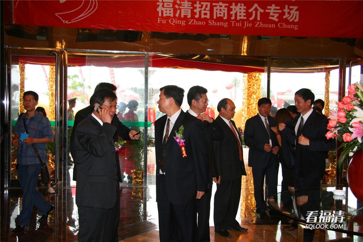 caulnvs34dx1520.jpg