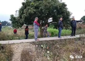 un1iaanb1qu11884.jpg