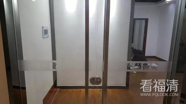 mbacnaedf4t11534.jpg