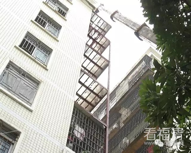 wffkg1xm1yi7927.jpg