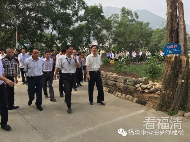 uosqfkoel0m4559.jpg