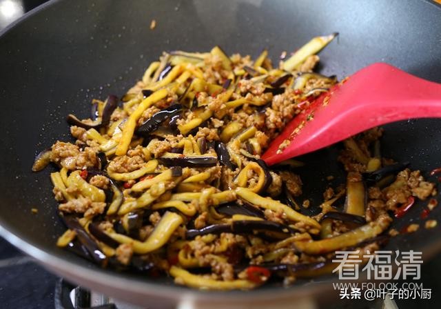 GUo00eaqhpthOe70.jpg