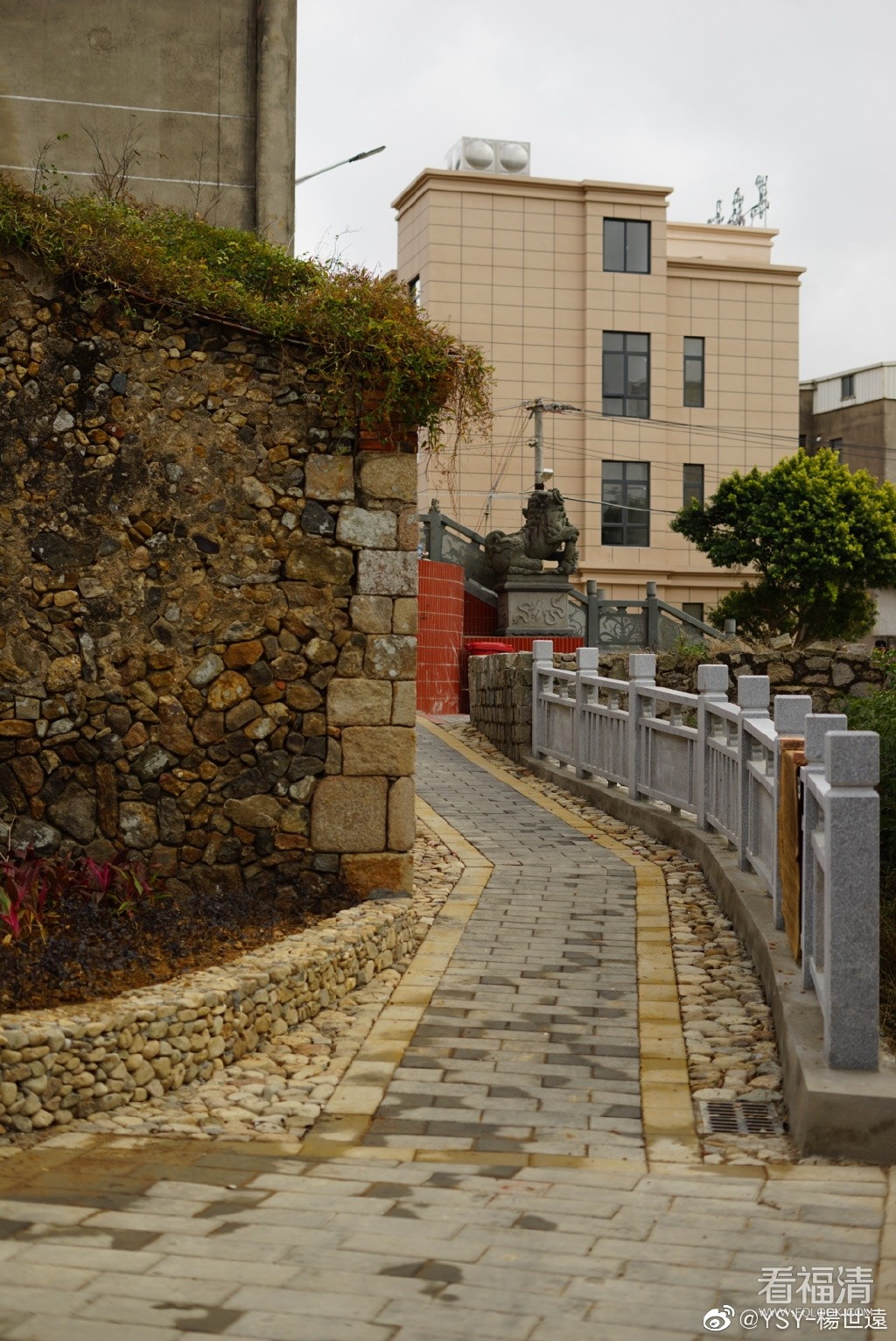 7d4802a3gy1ga246140eoj20u018wtsr.jpg