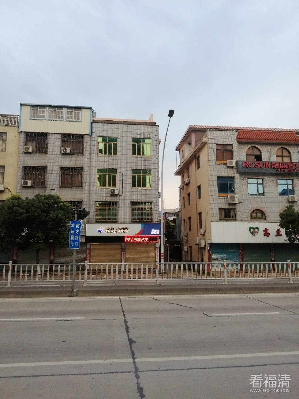 front2_0_FkOMKp6r-23cW7MNb7cmWtmyFZns.jpg