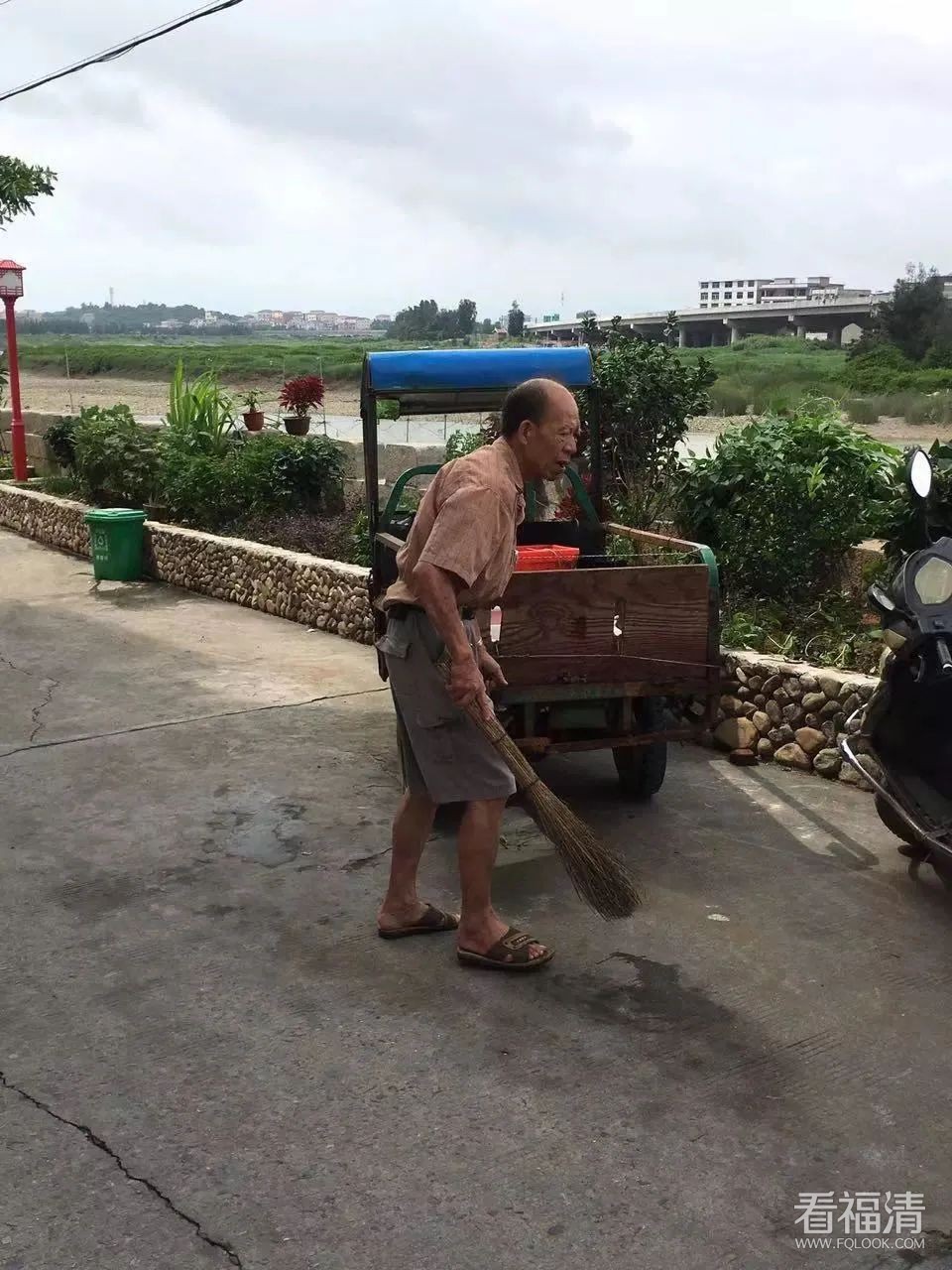 163241be6kuh00khl53hkk.jpeg