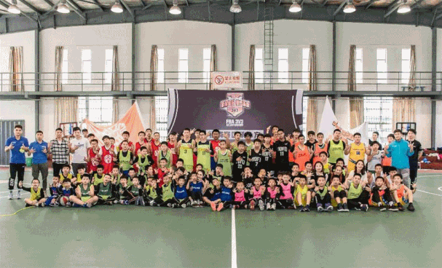 090629k2720kjxe11e1vcm.gif