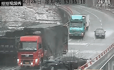 085301gk77eqmgzq3j5b37.gif