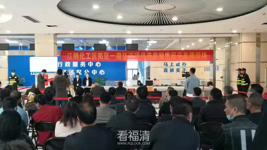 141006crxahubcwbxd56ur.attach