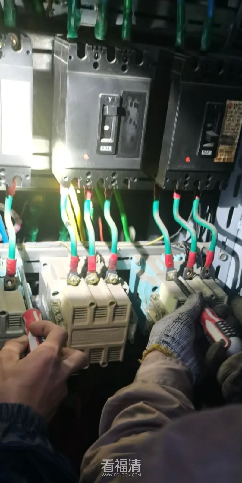 223726irfry5unuzgrz12g.attach