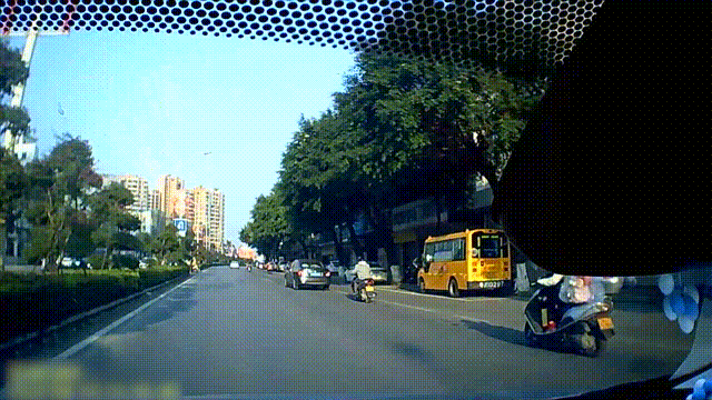 162028e3cffcyckc4bcc3j.gif