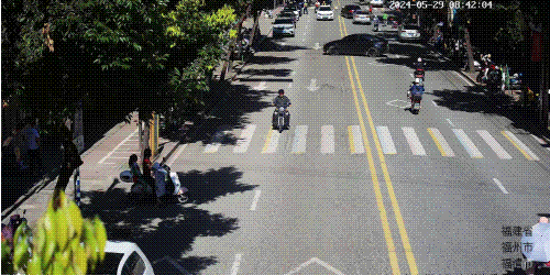 090700h61ledrzp7pe1dpr.gif