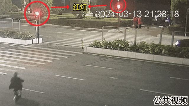 090225iv2z5jxx5lry8gnv.gif