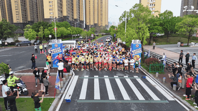 091428jxu6eg8q8qiexggl.gif