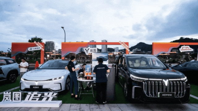 090052uywfj398zgp9i2r5.gif