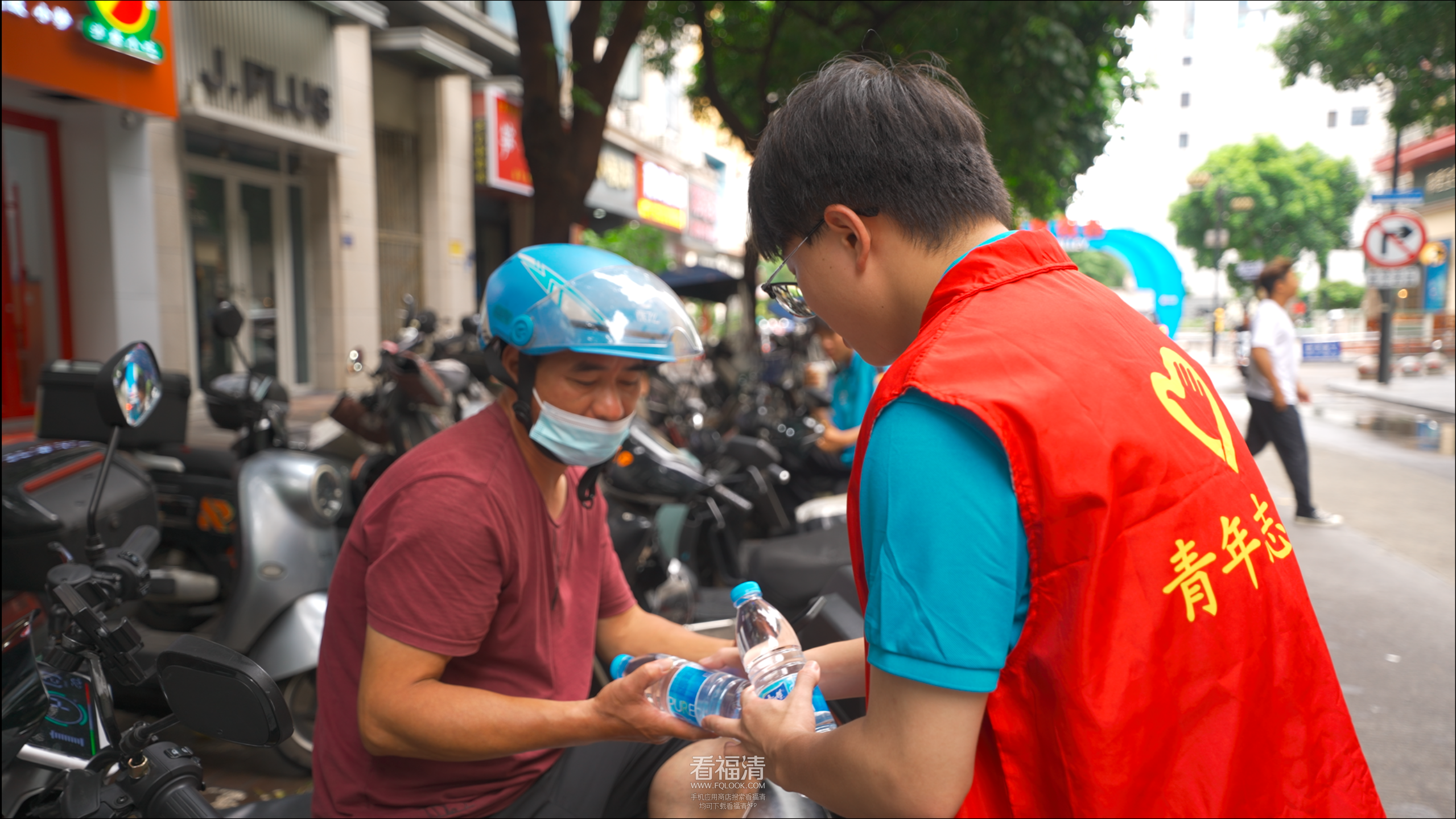 090335wpk33avhvyuavuup.png