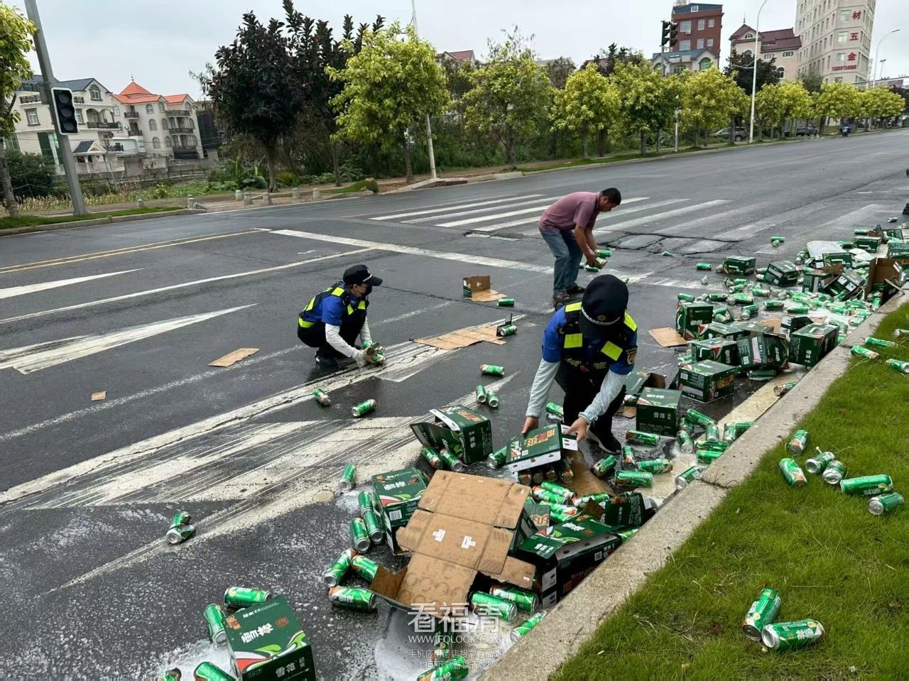090954oj1lpeawalljzfuz.jpeg